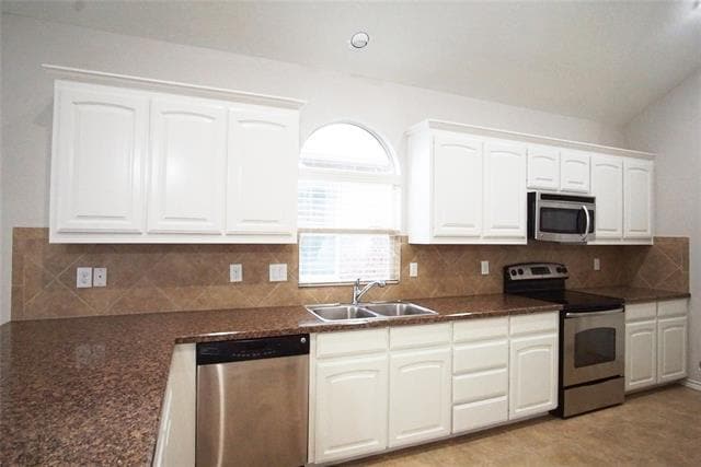 Building Photo - 13145 Larks View Point
