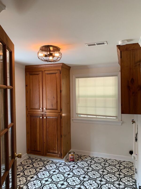 Building Photo - 5631 Swan Dr