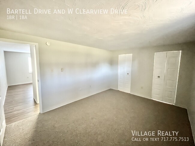 Building Photo - Newly-remodeled 1-Bed Convenient to I-83 &...