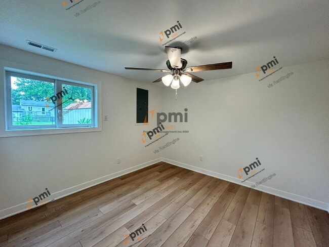 Building Photo - 673 Joe Martin Rd