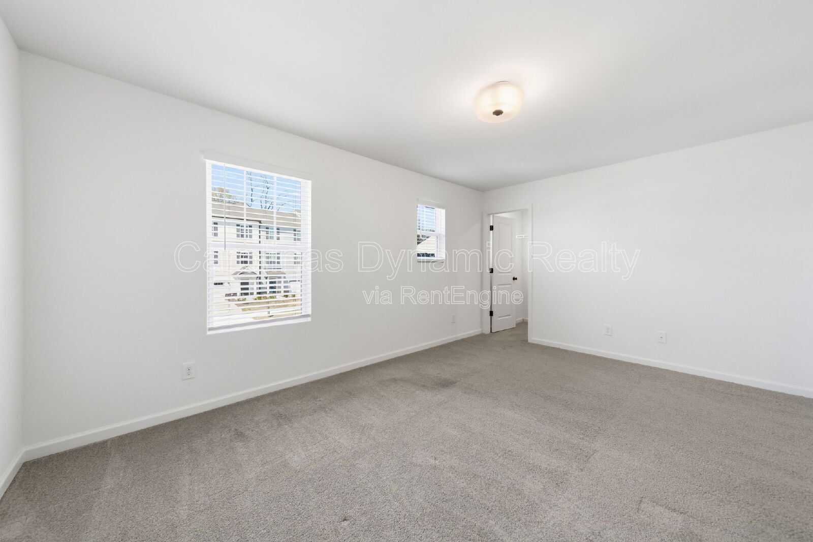 Building Photo - 11936 Basking Dr