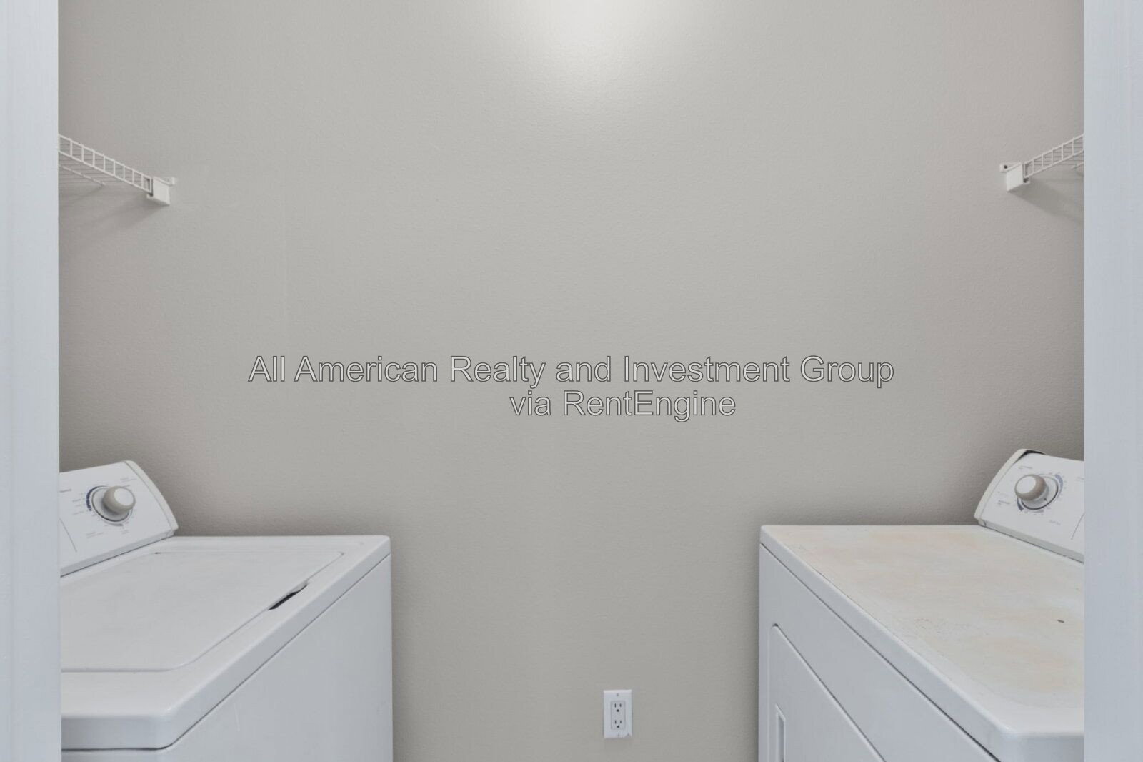 Building Photo - 4274 Calinda Ln