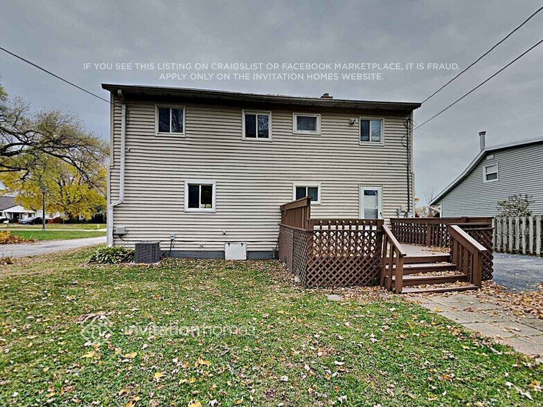 Building Photo - 715 E Le Moyne Ave