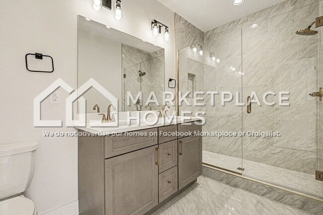 Building Photo - 978 Dozier Pl