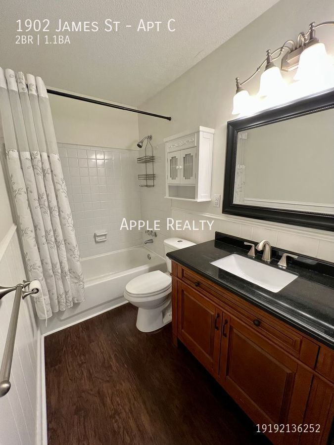 Building Photo - 1902 James St