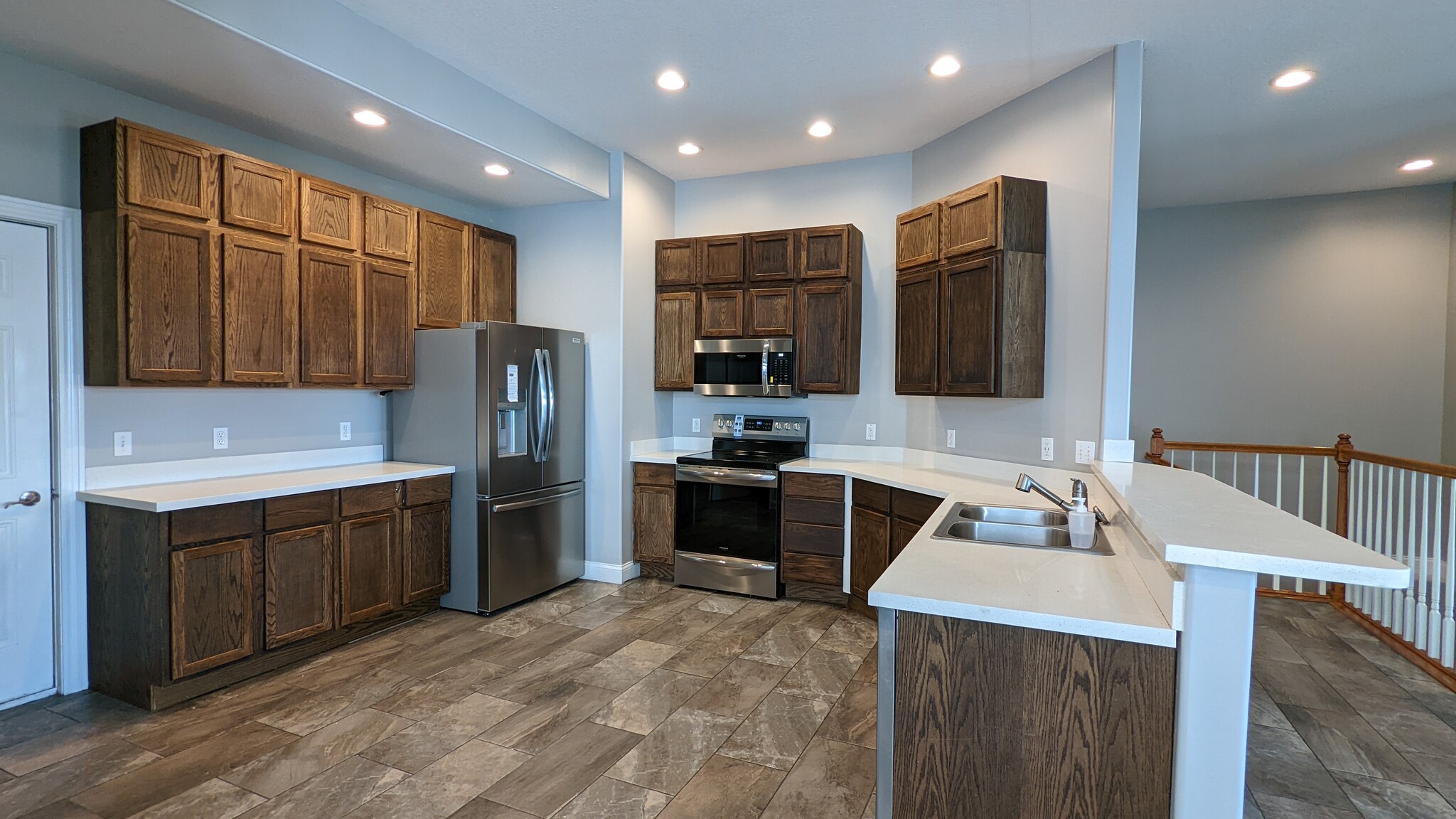 Building Photo - 306 Southwest Carriage Drive