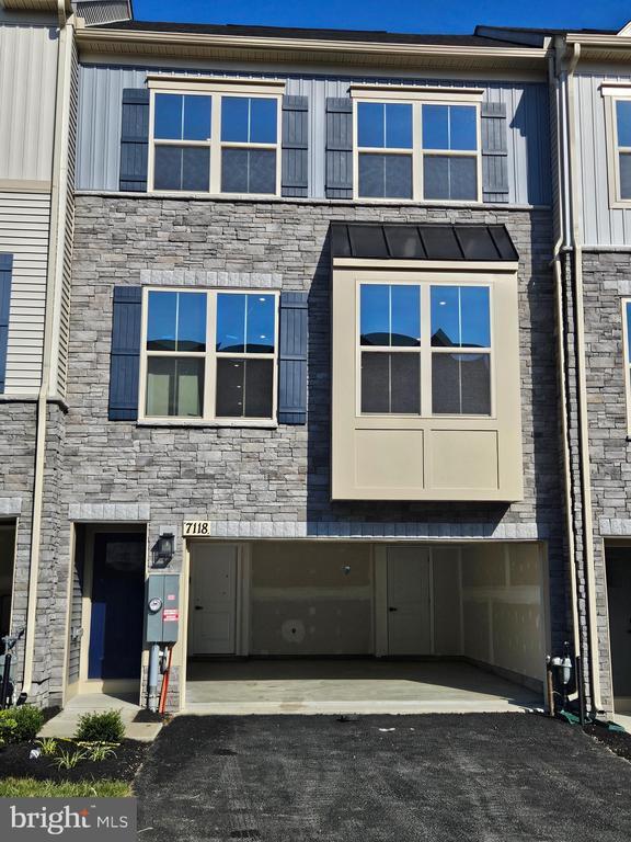 Building Photo - 7118 Bighorn Rd