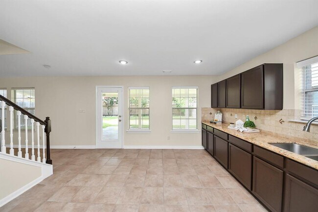 Building Photo - 17111 Plaistow court