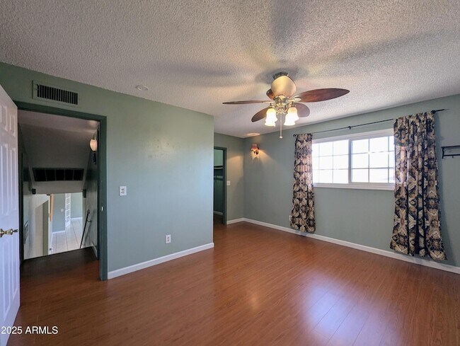 Building Photo - 4019 W San Miguel Ave