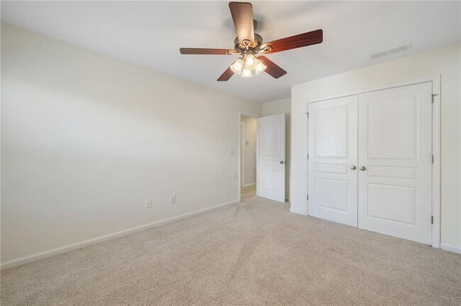 Building Photo - 3365 Tanager Ct