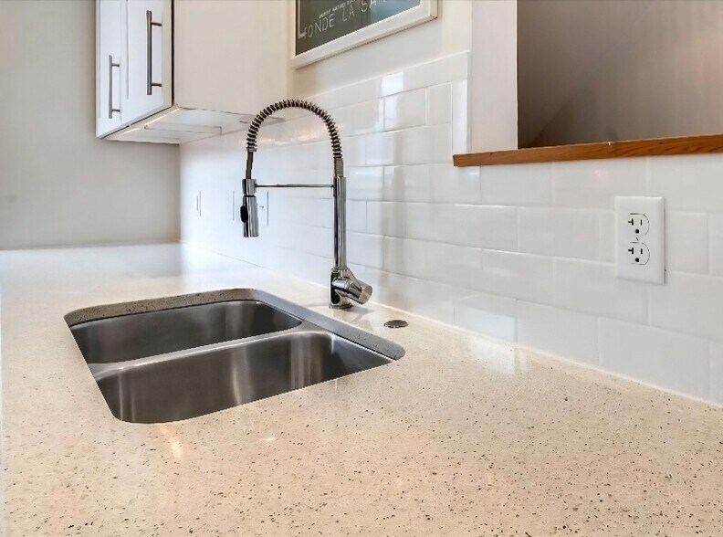 Building Photo - 3647 Penn Ave