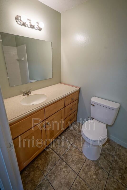 Building Photo - 2304 Hartsfield Ct