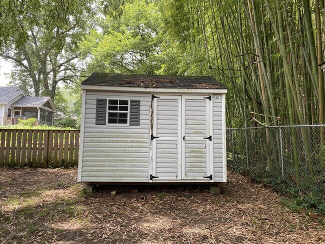 Building Photo - 1105 Virginia Ave