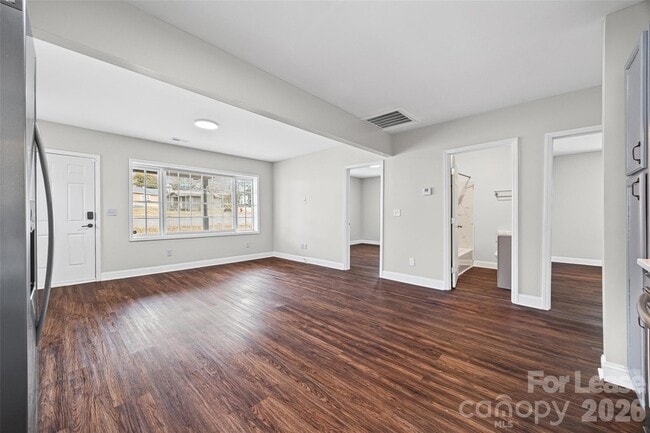 Building Photo - 1235 Bradford Heights Rd