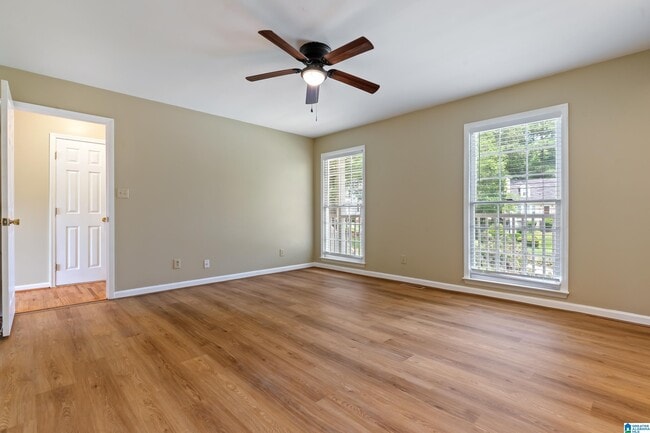 Building Photo - 5100 Weatherford Dr