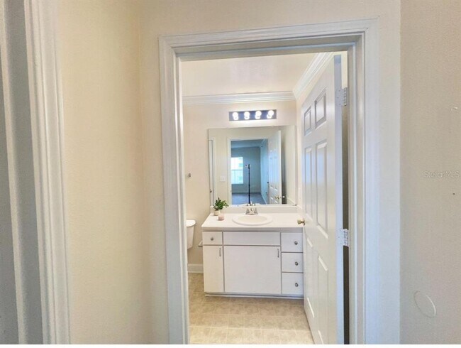Building Photo - 18469 Bridle Club Dr