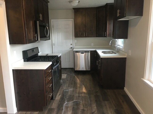 Building Photo - 3597 S 4400 W