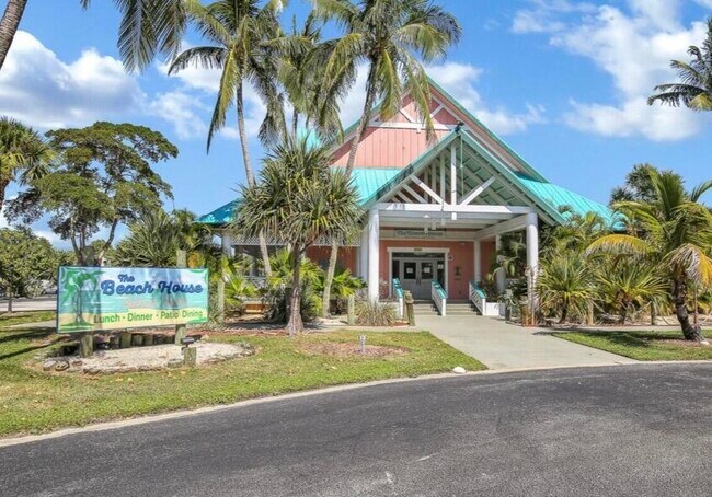 Building Photo - 353 S US Hwy 1