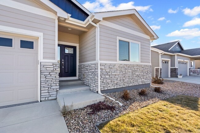 Building Photo - 965 Mount Andrew Dr