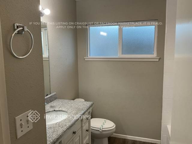 Building Photo - 1341 W D St