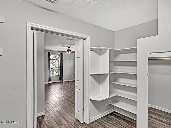 Building Photo - 120 Wippletree Ct