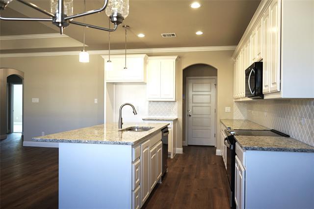 Building Photo - 707 Broken Bow Ln