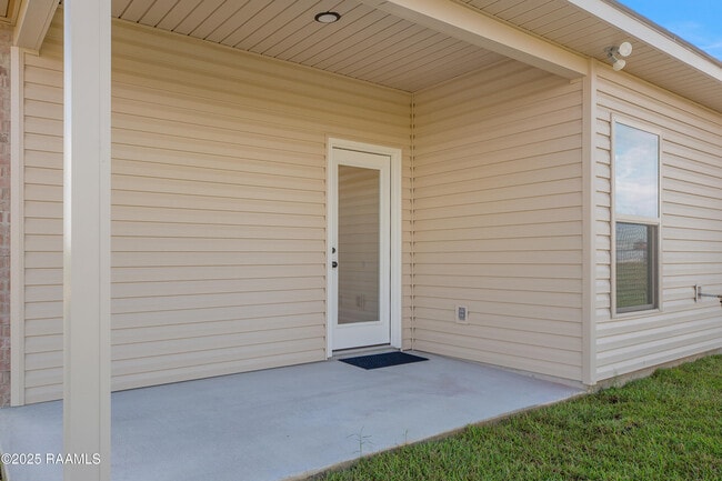 Building Photo - 209 Tatum Ln