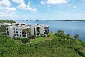 Building Photo - 9612 Riverside Dr