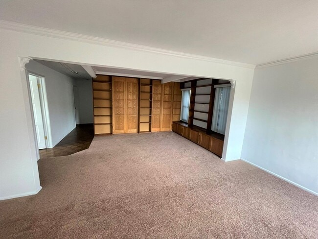 Building Photo - Charming Midtown Ventura Home