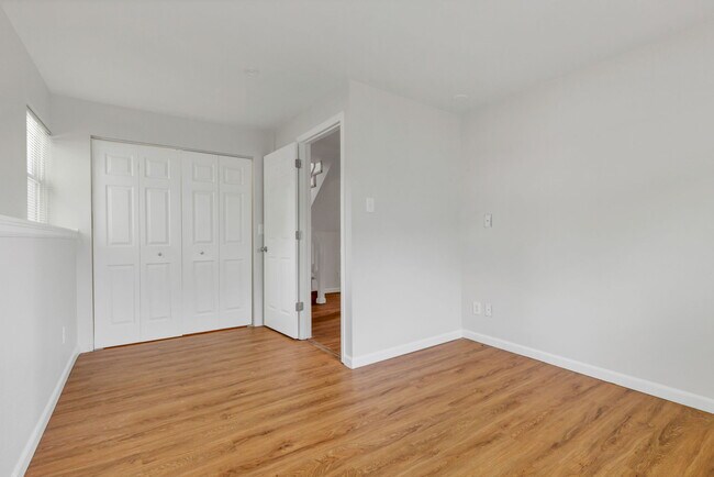 Building Photo - 20612 E Batavia Dr