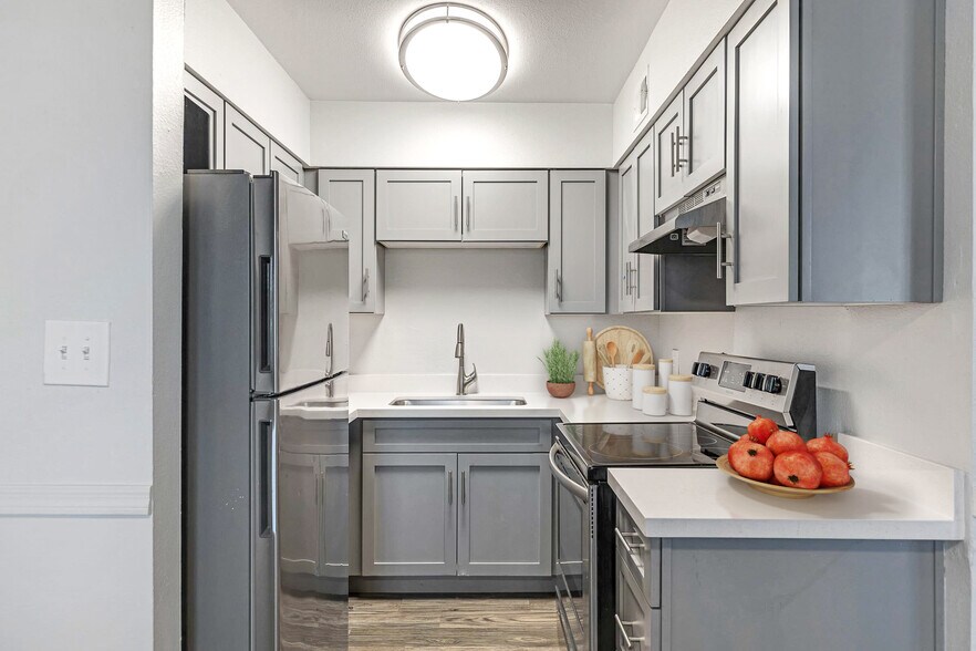 Building Photo - Atwater Apartments