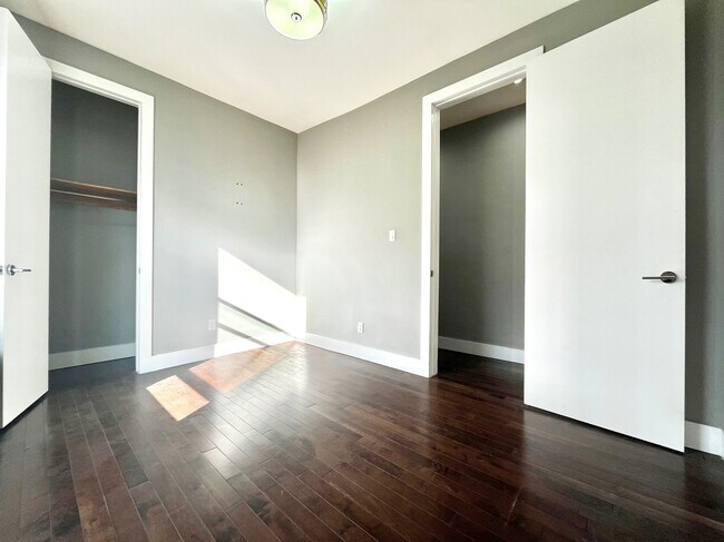 Building Photo - 481 W 159th St
