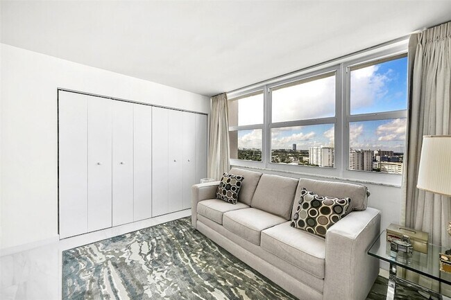 Building Photo - 1880 S Ocean Dr