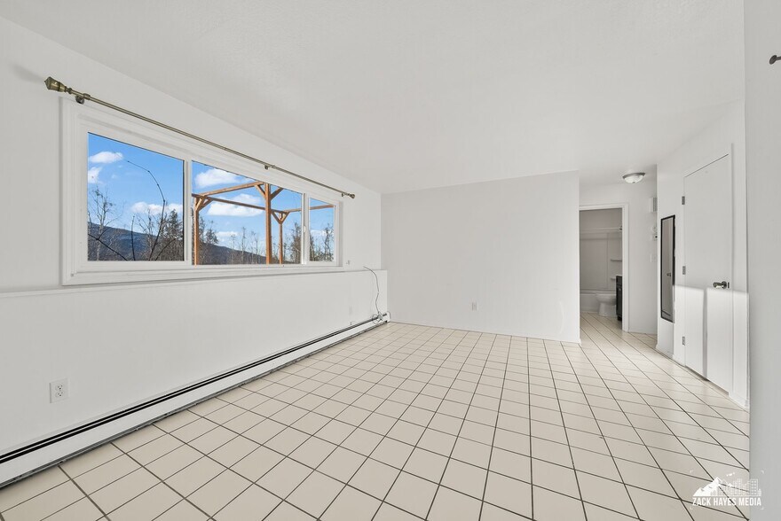 Building Photo - 19033 Whirlaway Rd