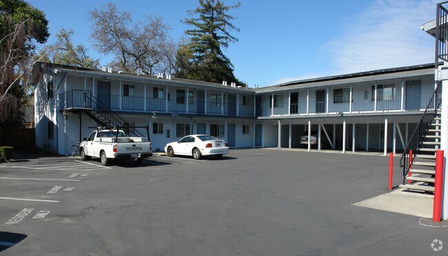 Primary Photo - Kendall Court Apartments