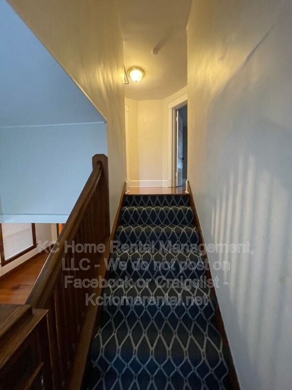 Building Photo - 3554 Genessee St