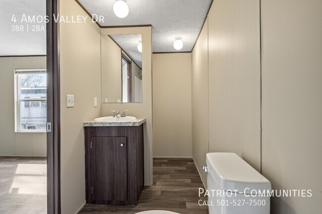 Building Photo - 4 Amos Valley Dr