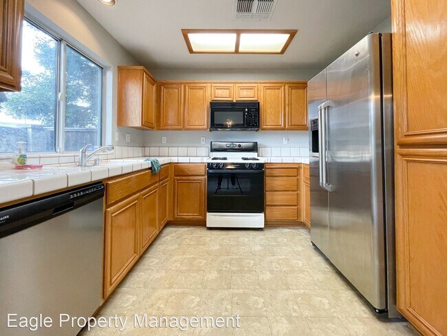 Building Photo - 3 br, 2.5 bath House - 4871 Timepiece Cir