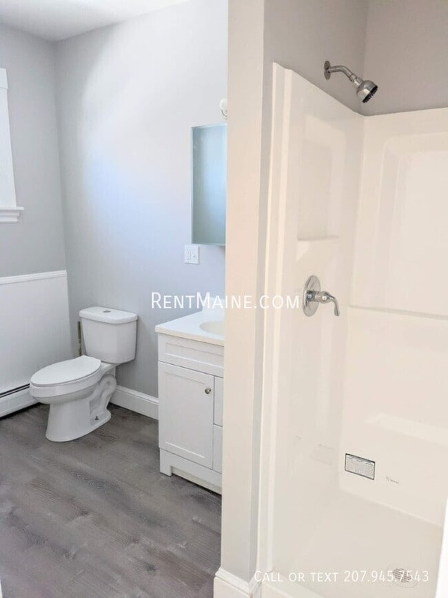 Building Photo - 22 E Summer St