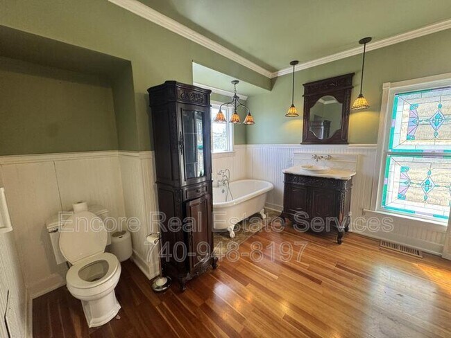 Building Photo - 486 Hudson Ave