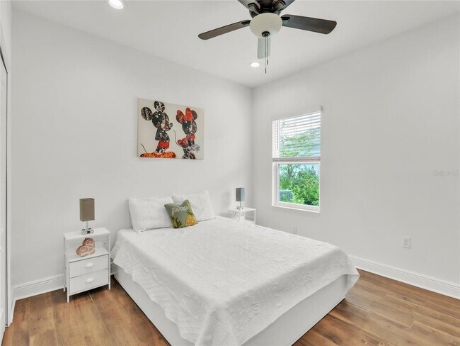 Building Photo - 10108 Hammock Brook Dr