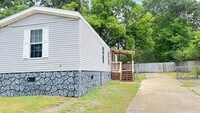 Building Photo - 2 Bedroom 2 Bath