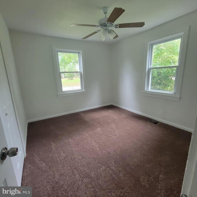 Building Photo - 13300 Williams Dr