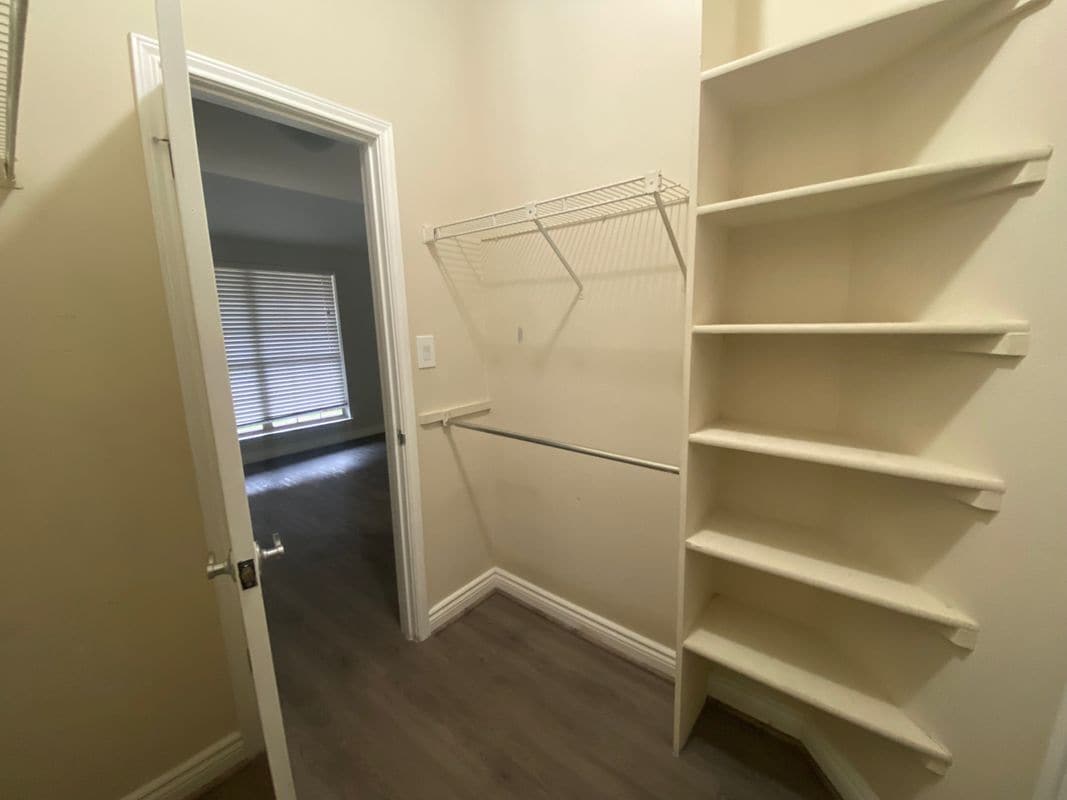 Building Photo - 12156 Penderview Terrace