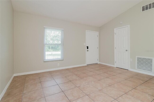 Building Photo - 1510 Bavon Dr
