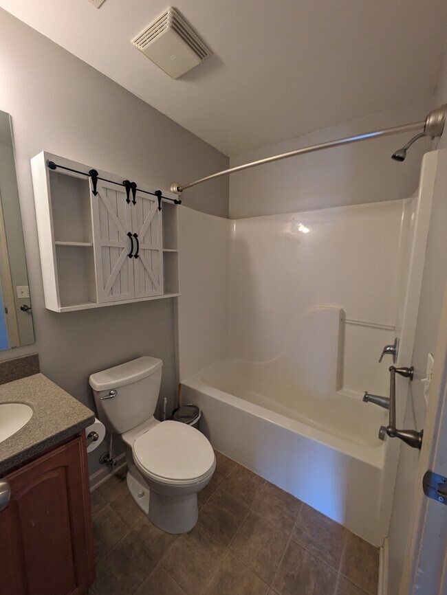 Building Photo - 3300 Hilton Rd