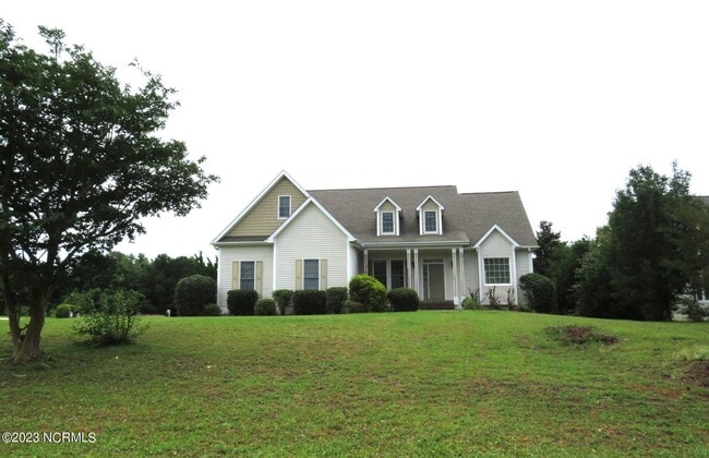 Primary Photo - 400 Landfall Ct