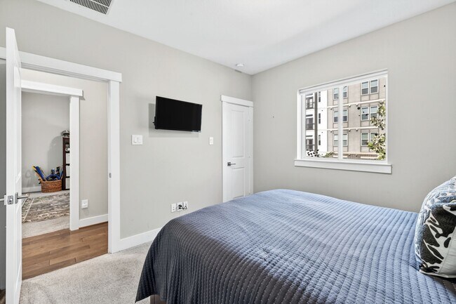 Building Photo - 1423 Biondo Way
