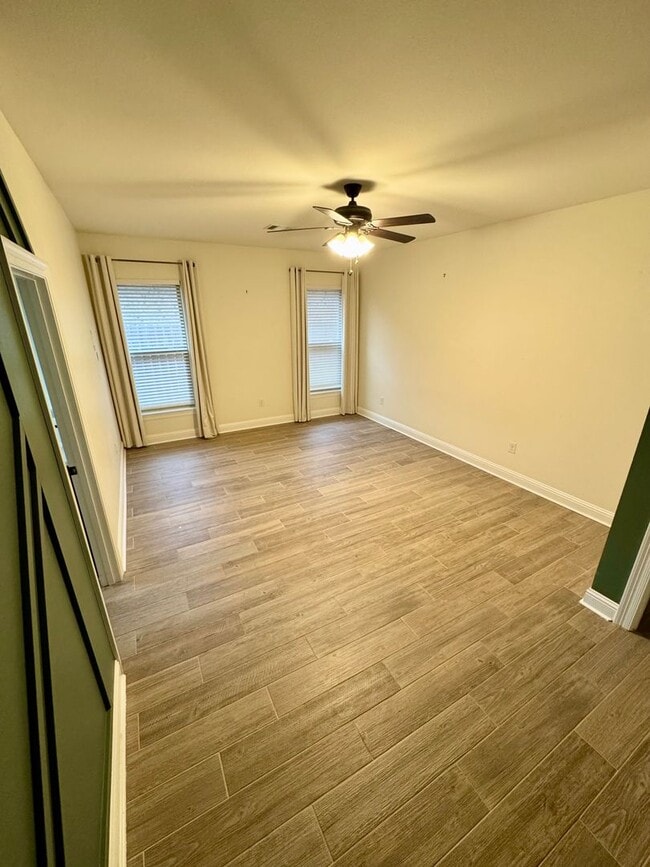 Building Photo - Willow Heights Home!