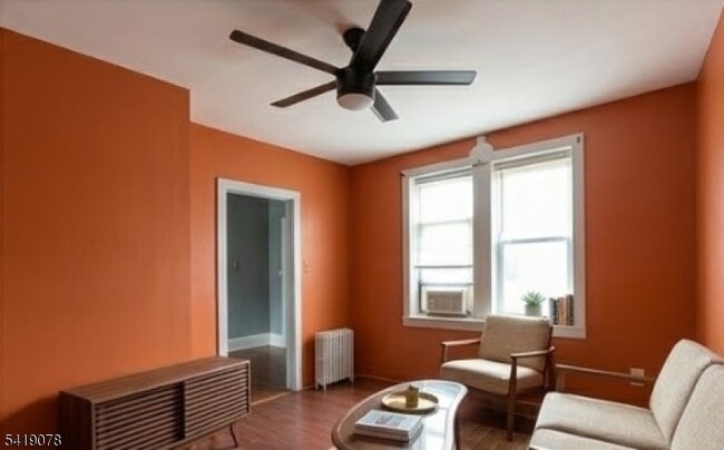 Building Photo - 73 4th St